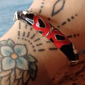 Vintage Butterfly Motif Enameled Clamper Bangle Bracelet 🦋❤️🖤🤍✨️